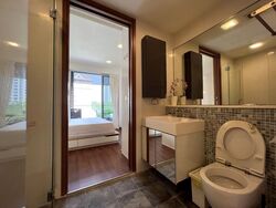 RV Suites (D10), Apartment #596275451
